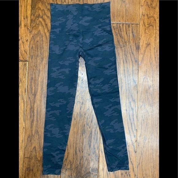 Spanx camouflage leggings - Picture 3 of 5